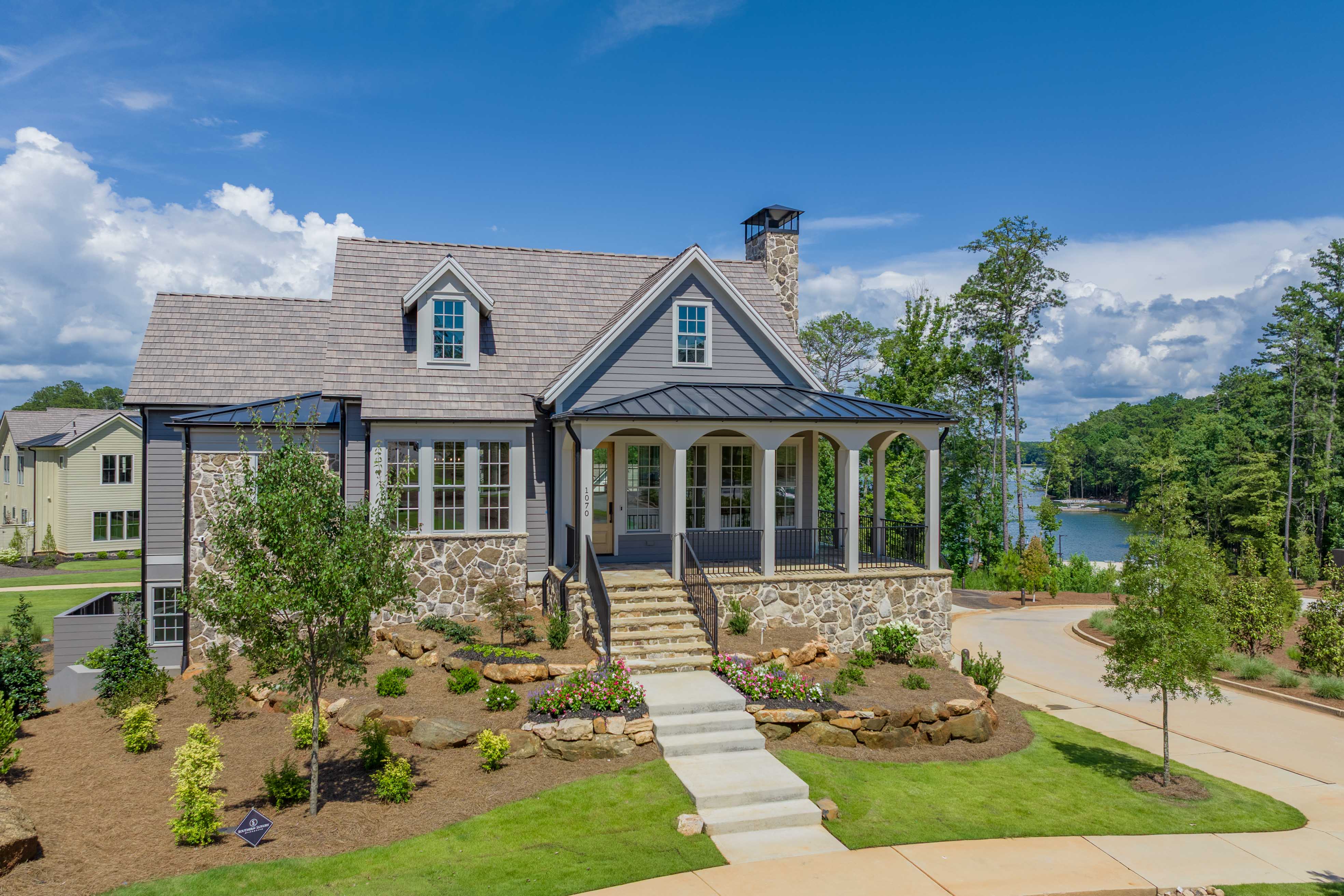 1070 Fish Hook Lane image 1